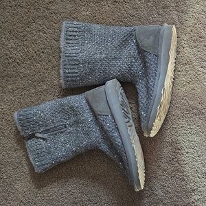 Kids Grey Uggs